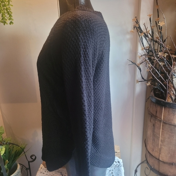 Cloud Chaser Black Knit with Lace Detail Sweater L - Picture 5 of 8